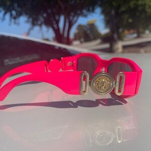 Versace Sunglasses VE4361 Pink Biggie Sunglasses Fuxia Fluo Medusa Rectangle